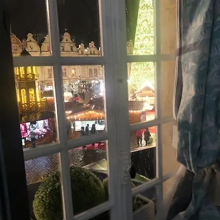 Le 31 Au Coeur Des Places Apartment