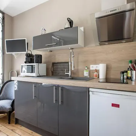Le 31 Au Coeur Des Places Apartment *