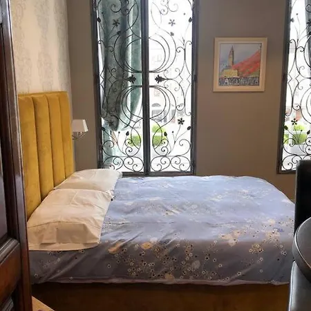 Le 31 Au Coeur Des Places Apartment *