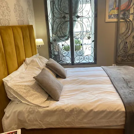 Le 31 Au Coeur Des Places Appartement *
